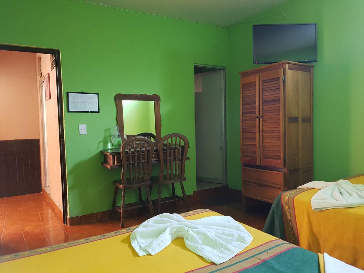 Hotel Nuevo Cupatitzio Uruapan  Zewnętrze zdjęcie