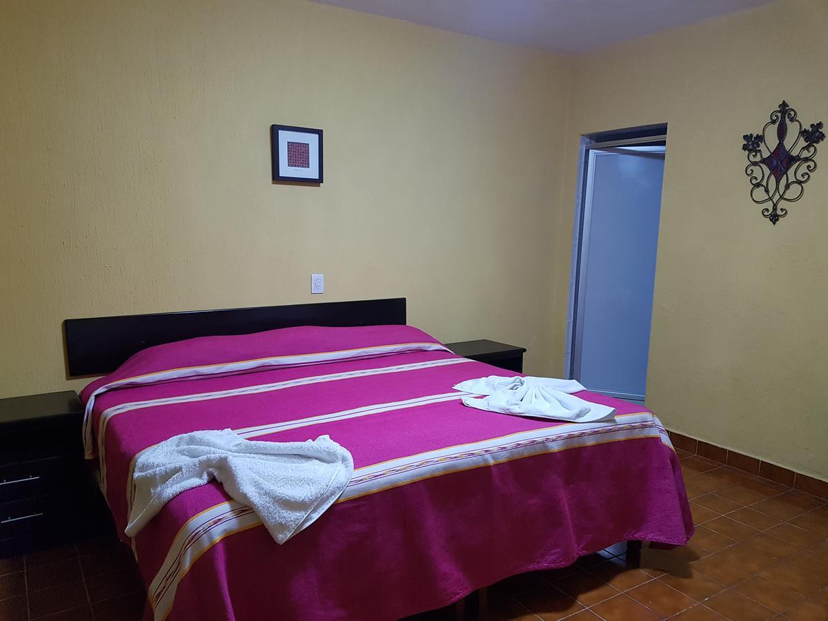 Hotel Nuevo Cupatitzio Uruapan  Zewnętrze zdjęcie